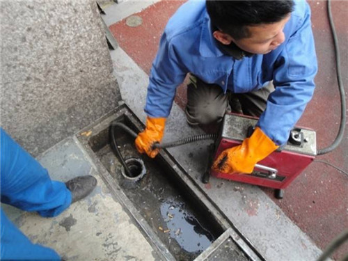 上海松江疏通下水道堵塞收费价格_一个电话快速上门