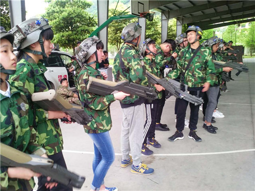 泉州员工军事拓展费用_报名方式